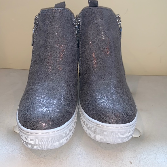 SKETCHERS Memory Foam Hidden Wedge Gray Ankle Booties Size 8.5 - Picture 2 of 14